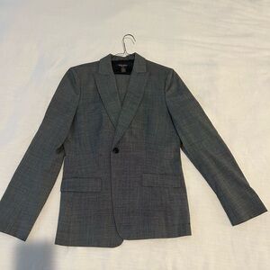 Brooks Brothers Gray Pantsuit with Modern Fit and Notched Lapel